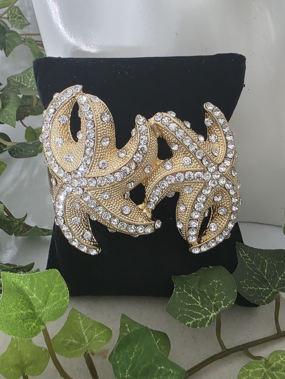 Gold Rhinestone Starfish & Cutout Star Hinge Cuff Bracelet